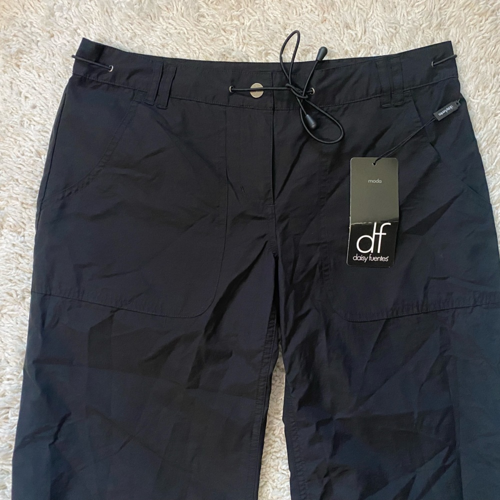 Daisy Fuentes pants size 2